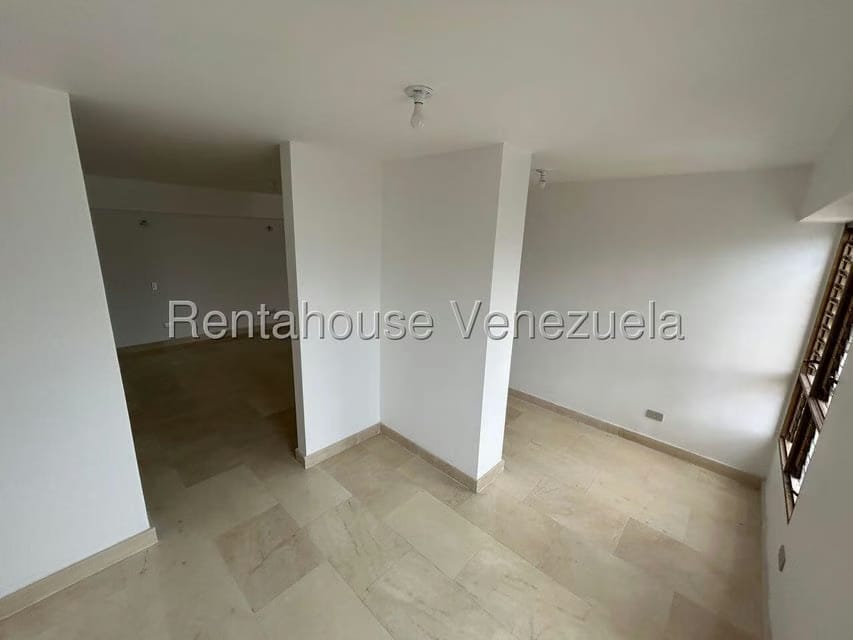 Apartamento (1 Nivel) en Venta en Los Naranjos del Cafetal, Distrito Metropolitano - 16