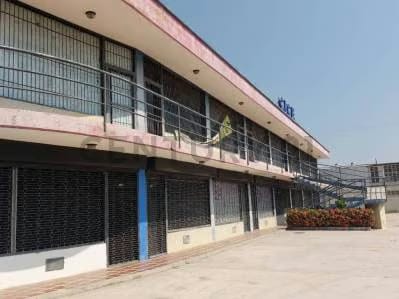 Local en venta / zona Industrial de Santa Cruz