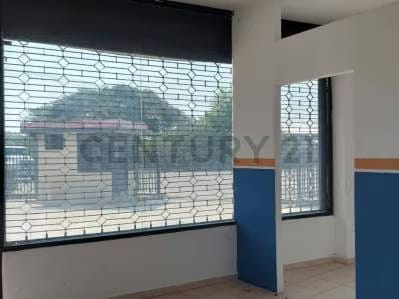 Local en venta / zona Industrial de Santa Cruz - 4