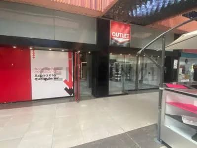 Local con excelente ubicacion estrategica C.C. Camoruco