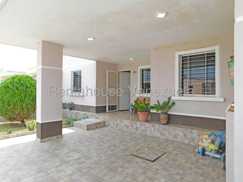 Casa (1 Nivel) en Venta en Roca del Norte, Lara - 2