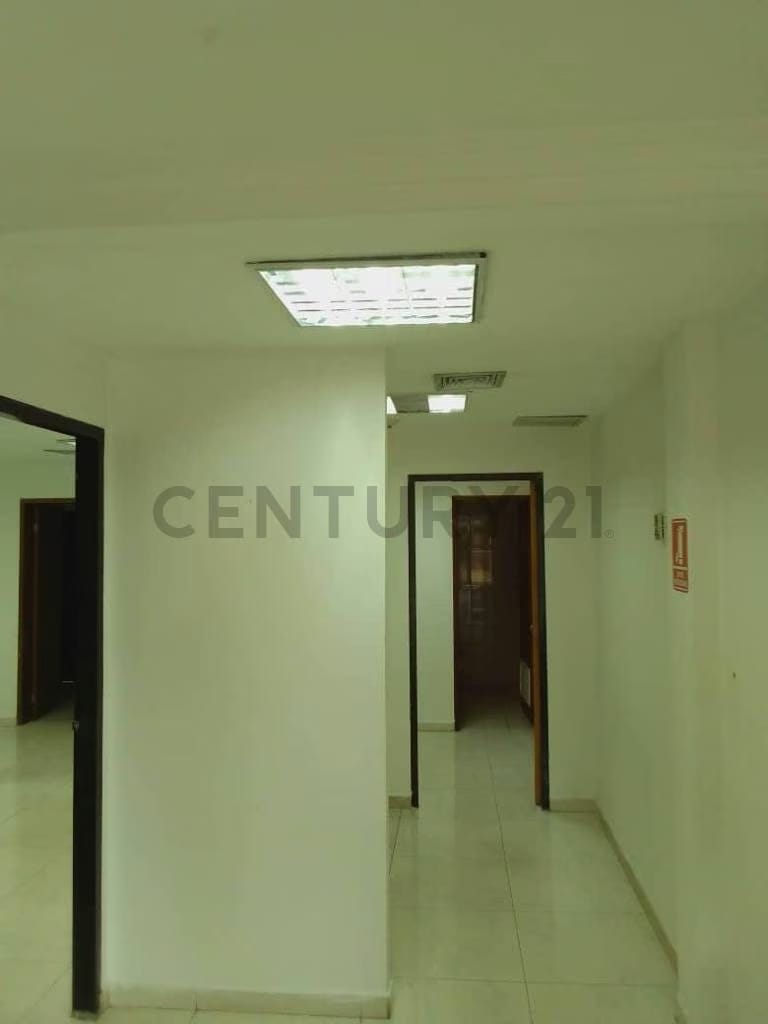 LOCAL COMERCIAL EDIFICIO MALIZIA