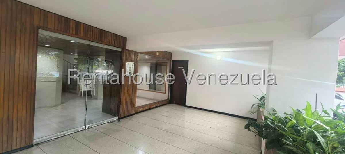 Apartamento (1 Nivel) en Venta en Chuao, Distrito Metropolitano - 12