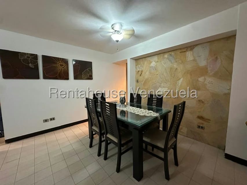 Apartamento (1 Nivel) en Venta en Chuao, Distrito Metropolitano - 28