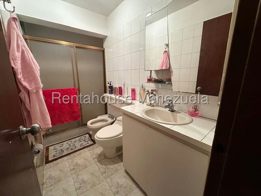Apartamento (1 Nivel) en Venta en Chuao, Distrito Metropolitano - 37