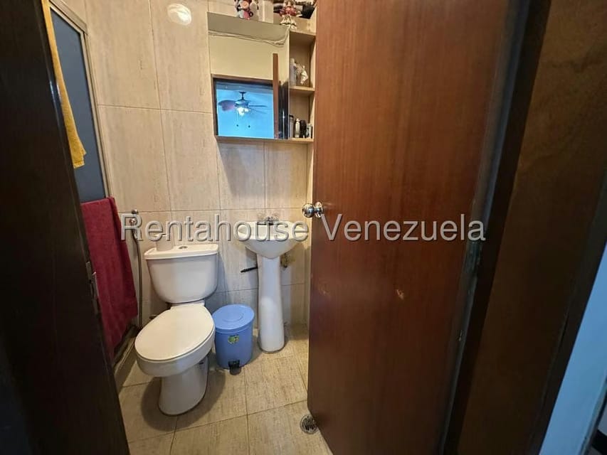 Apartamento (1 Nivel) en Venta en Chuao, Distrito Metropolitano - 40