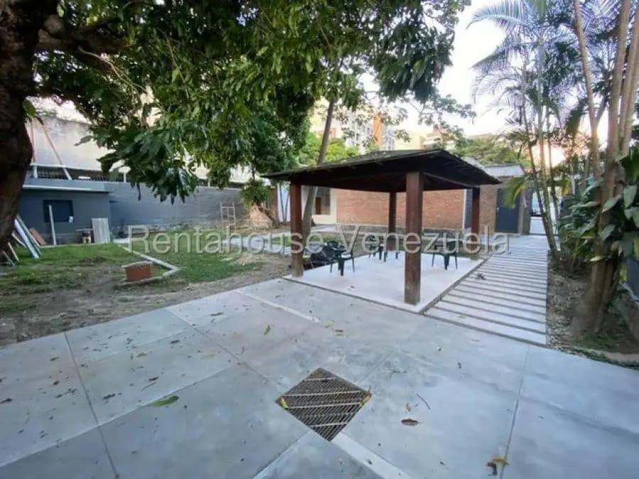 Terreno en Venta en la castellana Caracas - 4