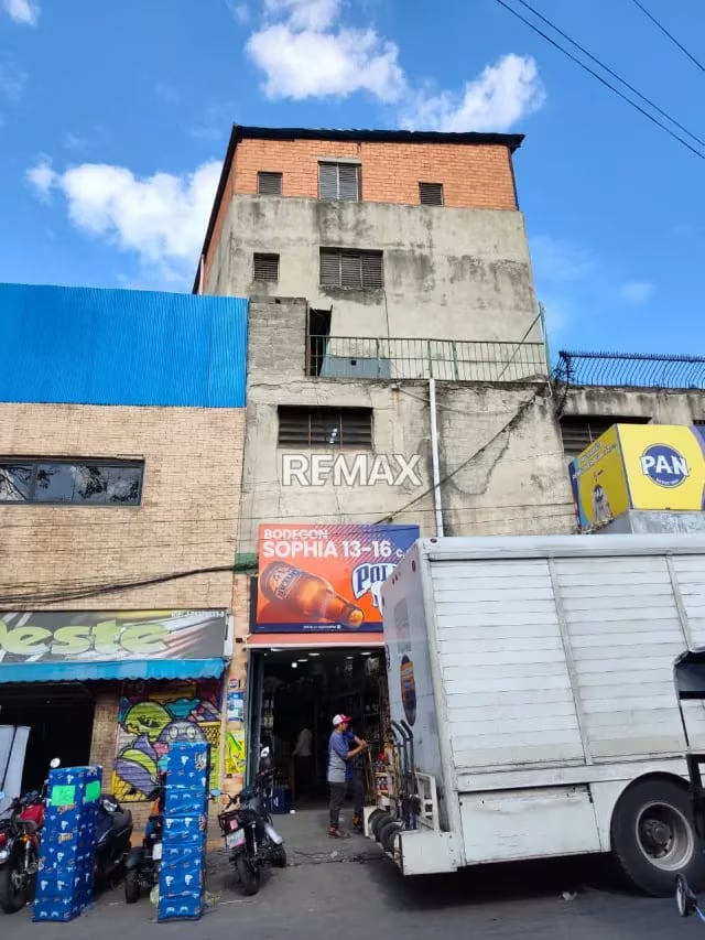 LOCAL COMERCIAL 500 MTS CATIA ALQUILER
