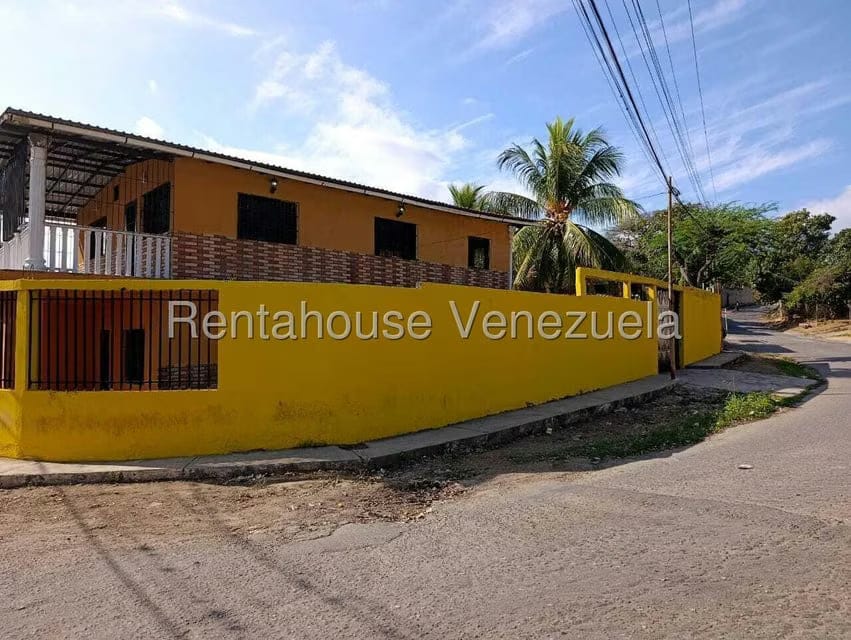 Casa (Duplex) en Alquiler en El Manzano, Lara - 3