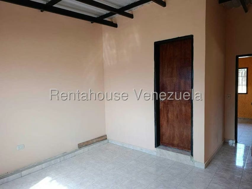 Casa (Duplex) en Alquiler en El Manzano, Lara - 37