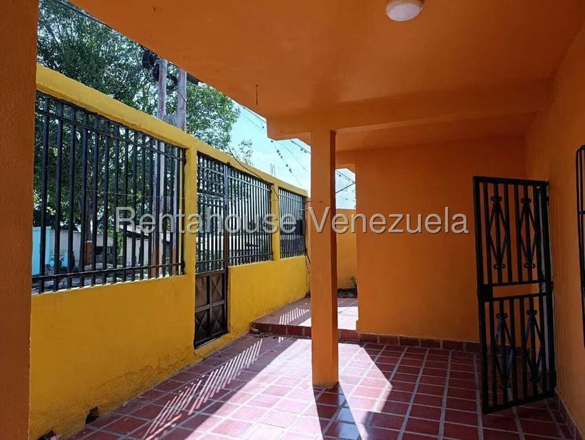 Casa (Duplex) en Alquiler en El Manzano, Lara - 5
