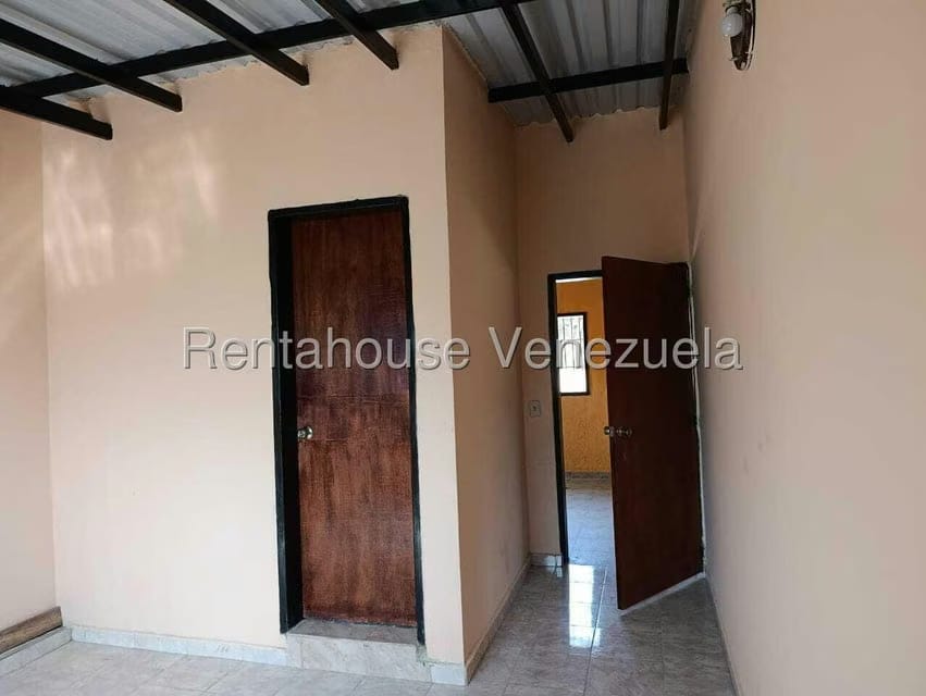 Casa (Duplex) en Alquiler en El Manzano, Lara - 43