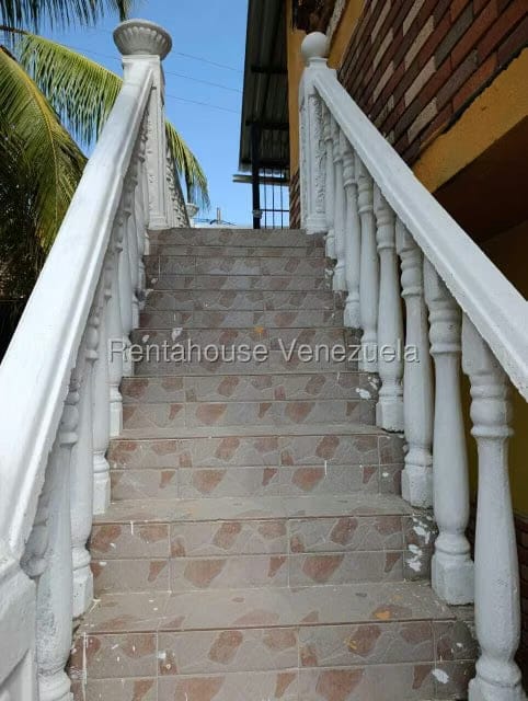 Casa (Duplex) en Alquiler en El Manzano, Lara - 54
