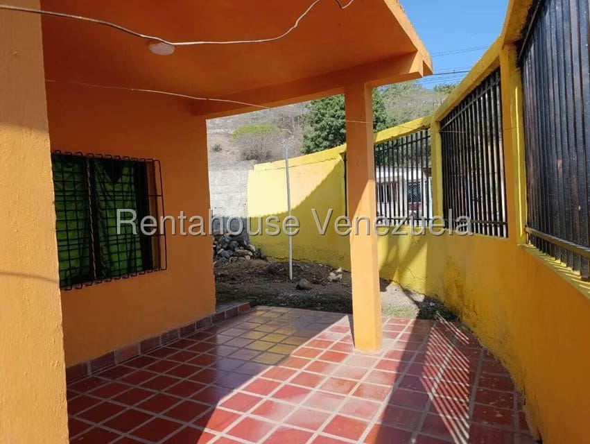 Casa (Duplex) en Alquiler en El Manzano, Lara - 8