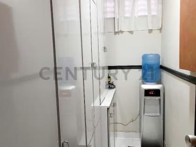 Bella y Espaciosa Casa en Venta - 7