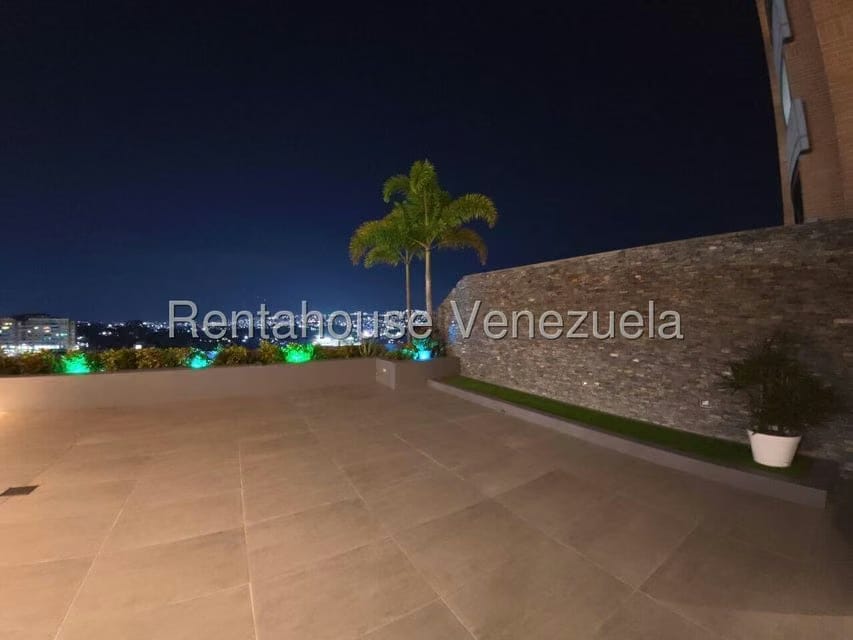 Apartamento (Planta Baja) en Venta en Lomas del Sol, Distrito Metropolitano - 55