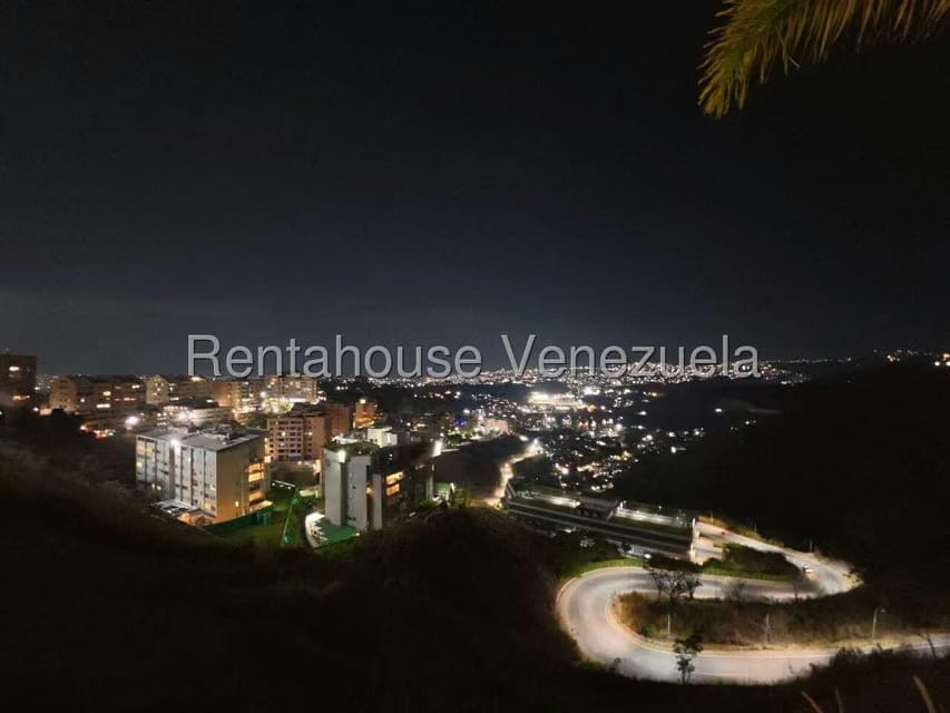 Apartamento (Planta Baja) en Venta en Lomas del Sol, Distrito Metropolitano - 56