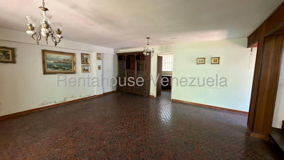 Casa (1 Nivel) en Venta en Los Dos Caminos, Distrito Metropolitano - 11