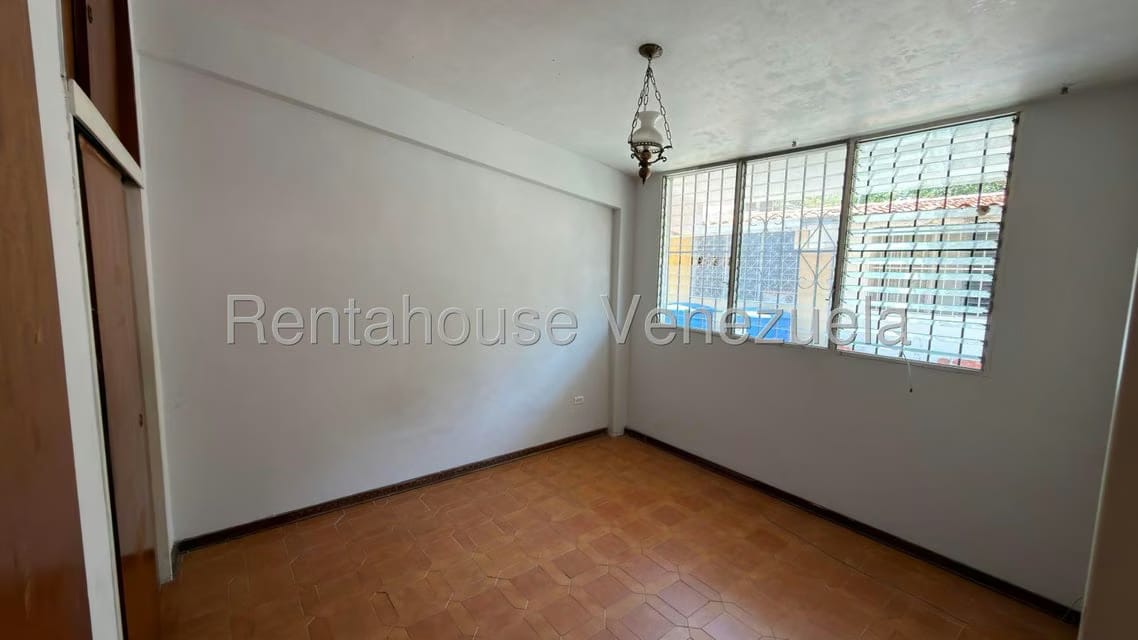 Casa (1 Nivel) en Venta en Los Dos Caminos, Distrito Metropolitano - 17