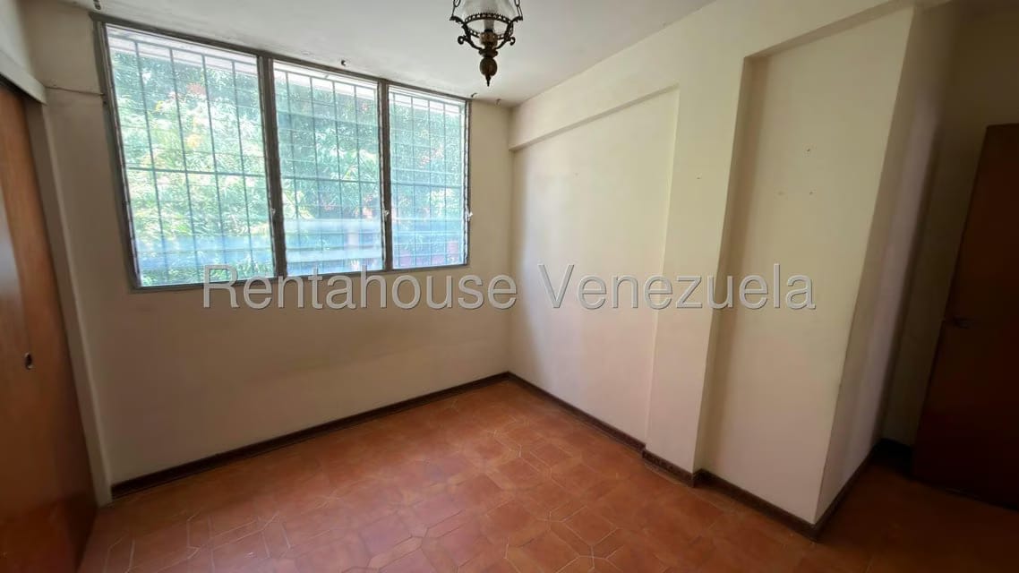 Casa (1 Nivel) en Venta en Los Dos Caminos, Distrito Metropolitano - 25