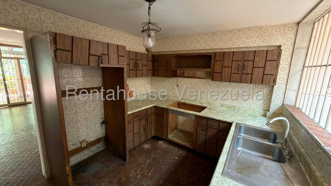 Casa (1 Nivel) en Venta en Los Dos Caminos, Distrito Metropolitano - 5