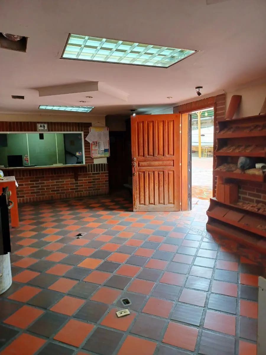 Galpon en Venta en Barcelona - 3