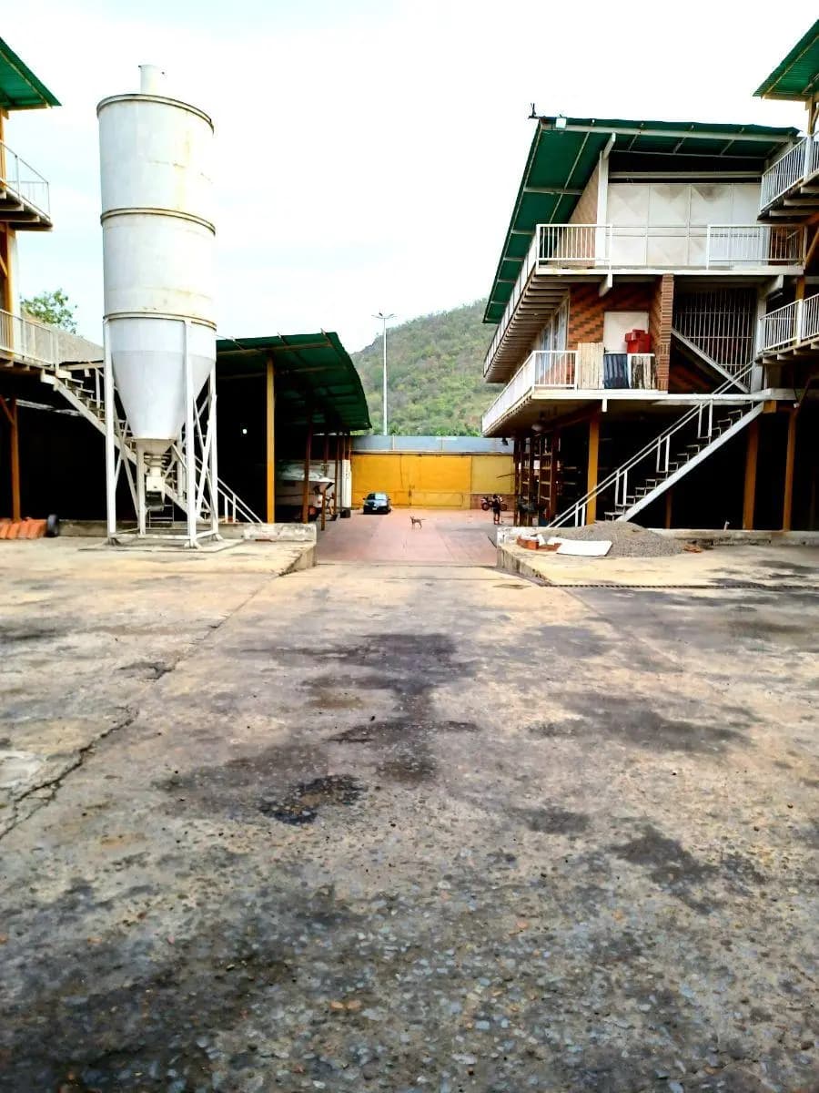 Galpon en Venta en Barcelona - 6