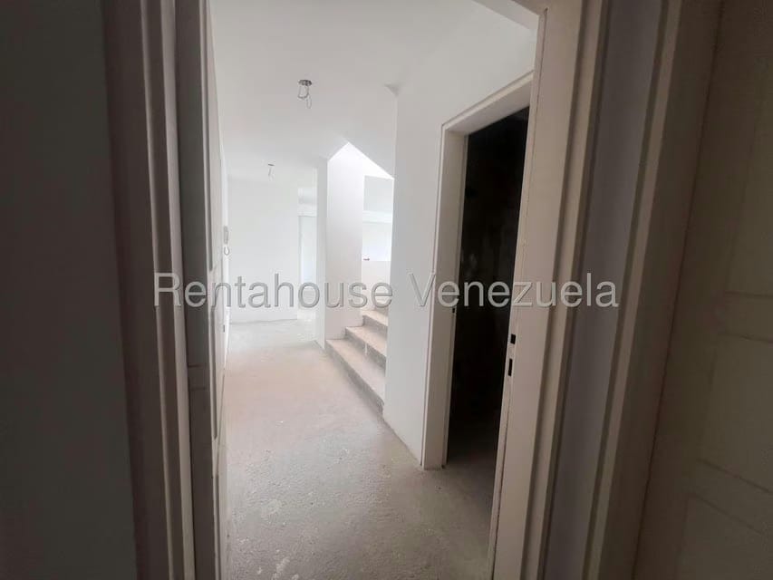 Apartamento (Duplex) en Venta en Llano Alto, Miranda - 4