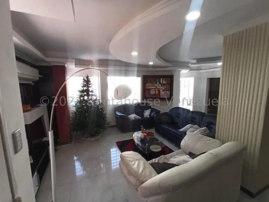 Casa en Venta en Mario Briceño Iragorry El Limón - 2