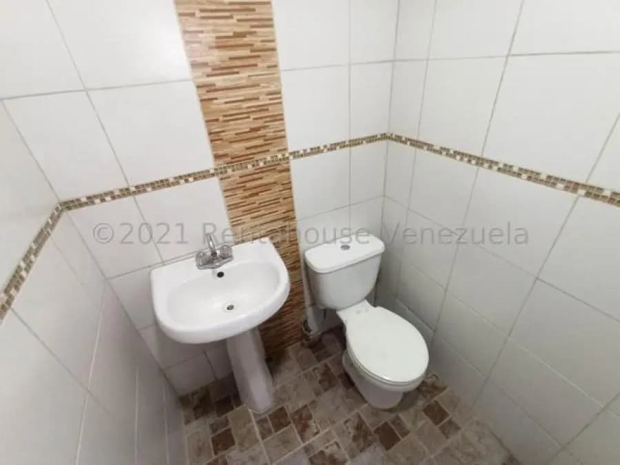 Casa en Venta en Mario Briceño Iragorry El Limón - 13