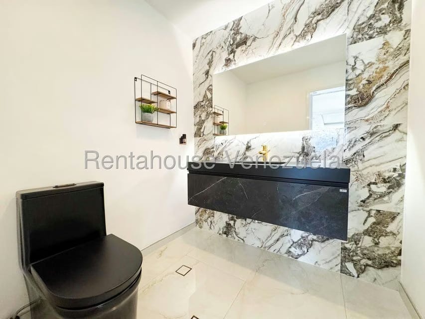 Apartamento (1 Nivel) en Venta en Las Mesetas de Santa Rosa de Lima, Distrito Metropolitano - 25