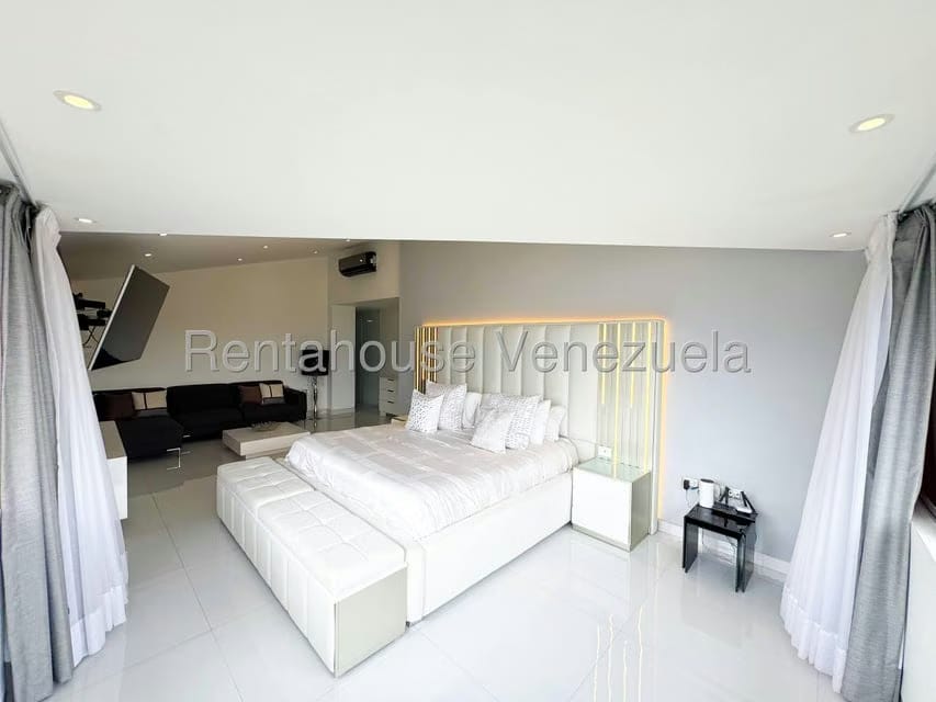 Apartamento (1 Nivel) en Venta en Las Mesetas de Santa Rosa de Lima, Distrito Metropolitano - 50