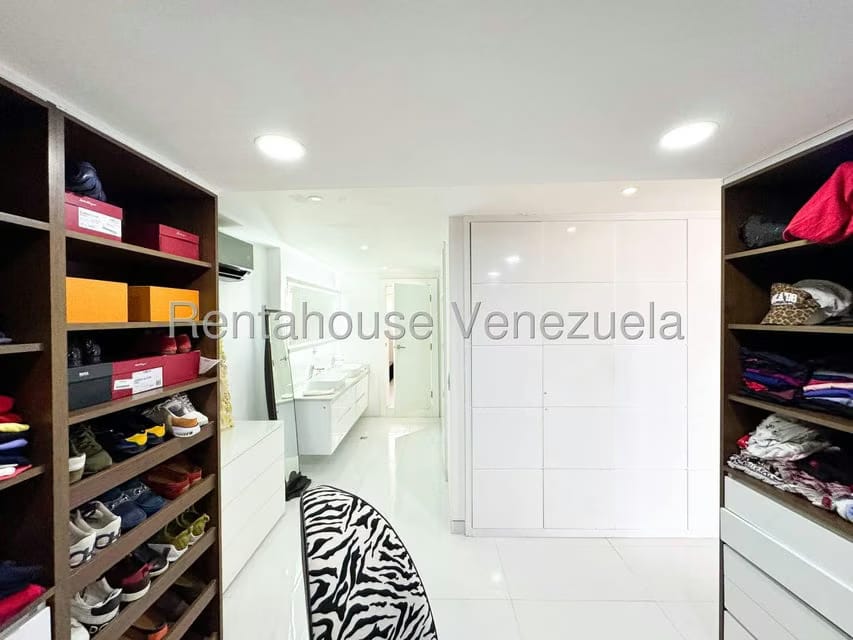 Apartamento (1 Nivel) en Venta en Las Mesetas de Santa Rosa de Lima, Distrito Metropolitano - 55