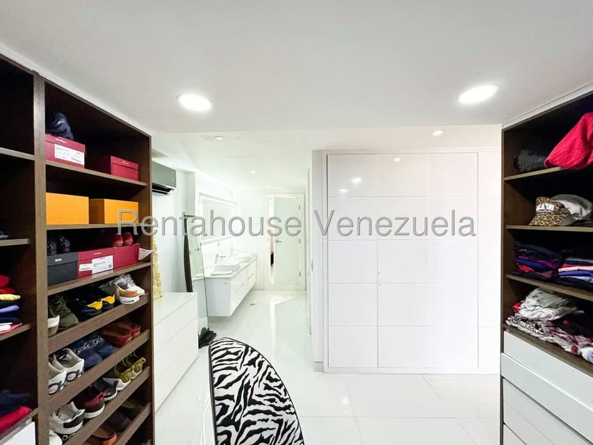 Apartamento (1 Nivel) en Venta en Las Mesetas de Santa Rosa de Lima, Distrito Metropolitano - 55