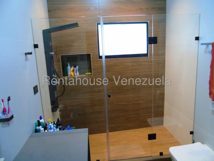 Casa (Duplex) en Venta en Altamira, Distrito Metropolitano - 25