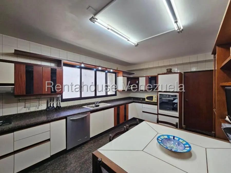 Casa en Venta en Cumbres de Curumo Caracas - 2