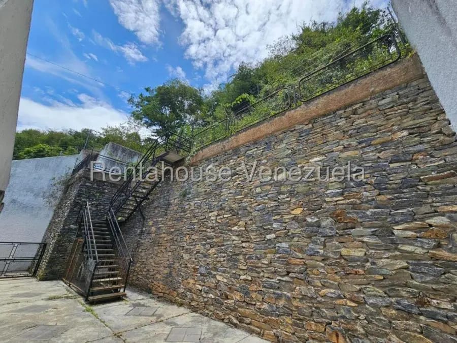 Casa en Venta en Cumbres de Curumo Caracas - 4