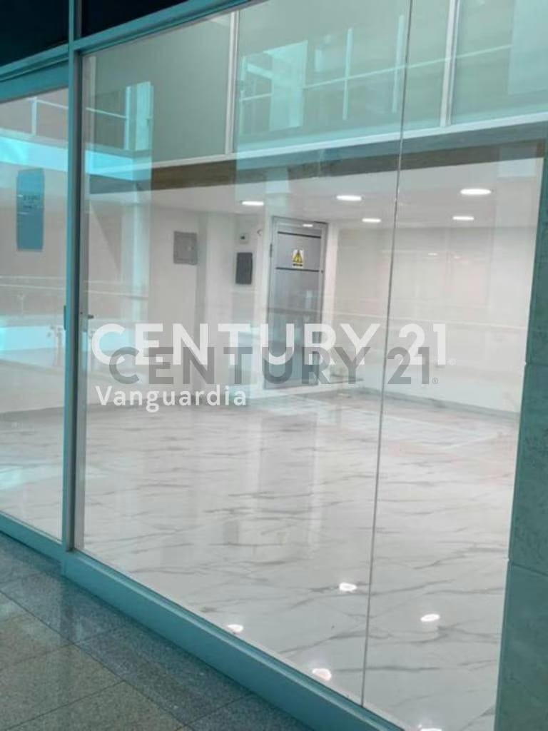 Local comercial CC Atlántico en Alquiler - 2