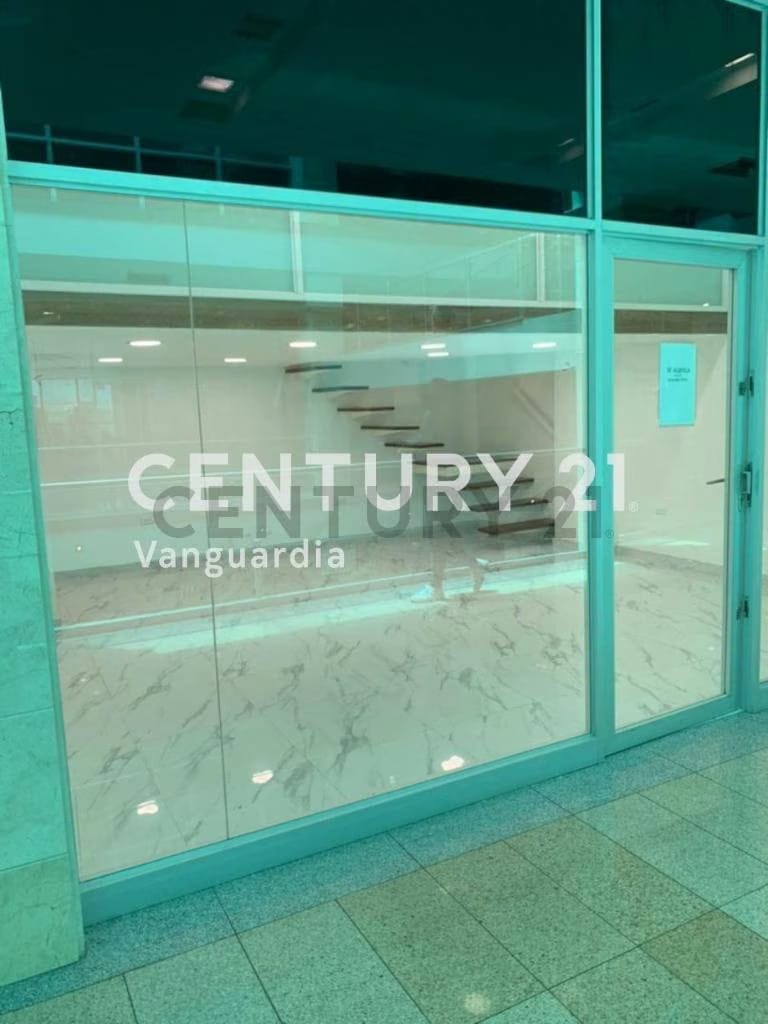 Local comercial CC Atlántico en Alquiler - 3