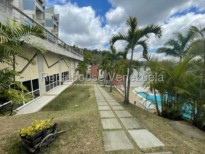 Apartamento (1 Nivel) en Venta en Oripoto, Distrito Metropolitano - 2