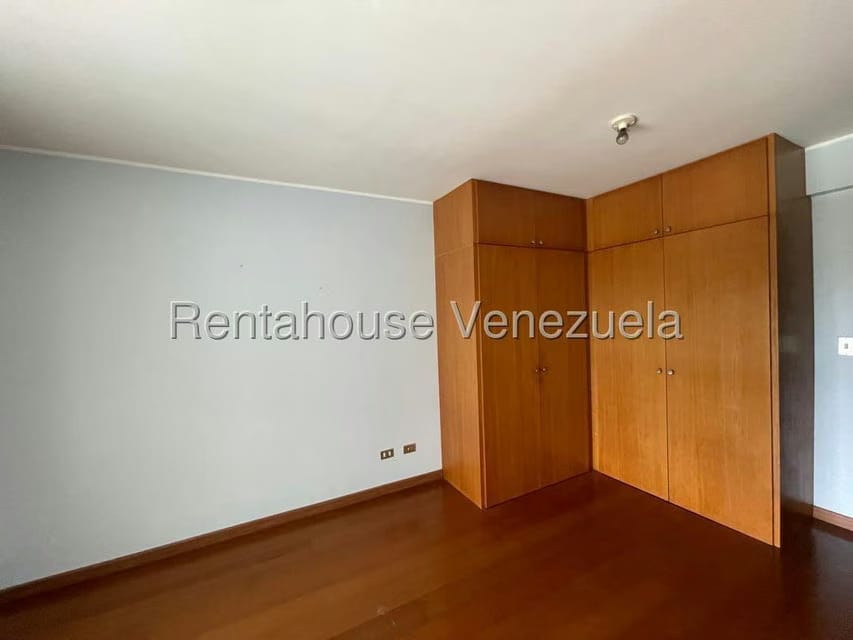 Apartamento (1 Nivel) en Venta en Oripoto, Distrito Metropolitano - 34