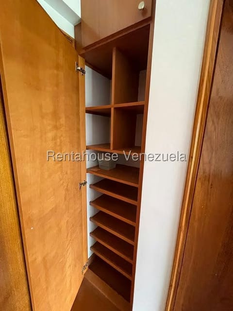Apartamento (1 Nivel) en Venta en Oripoto, Distrito Metropolitano - 36