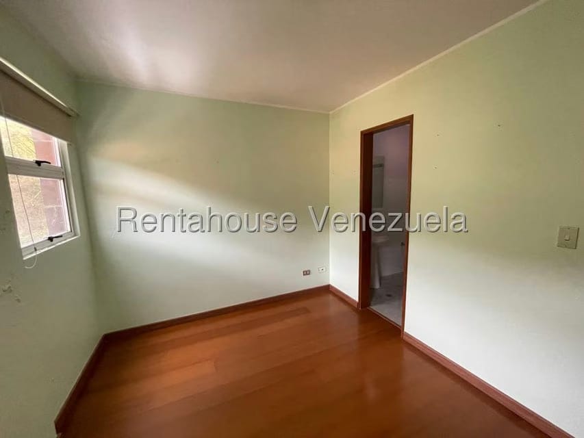 Apartamento (1 Nivel) en Venta en Oripoto, Distrito Metropolitano - 38