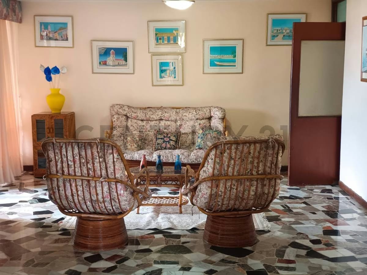 Pent House de 226mts2 en Venta Los Chaguaramos - 2