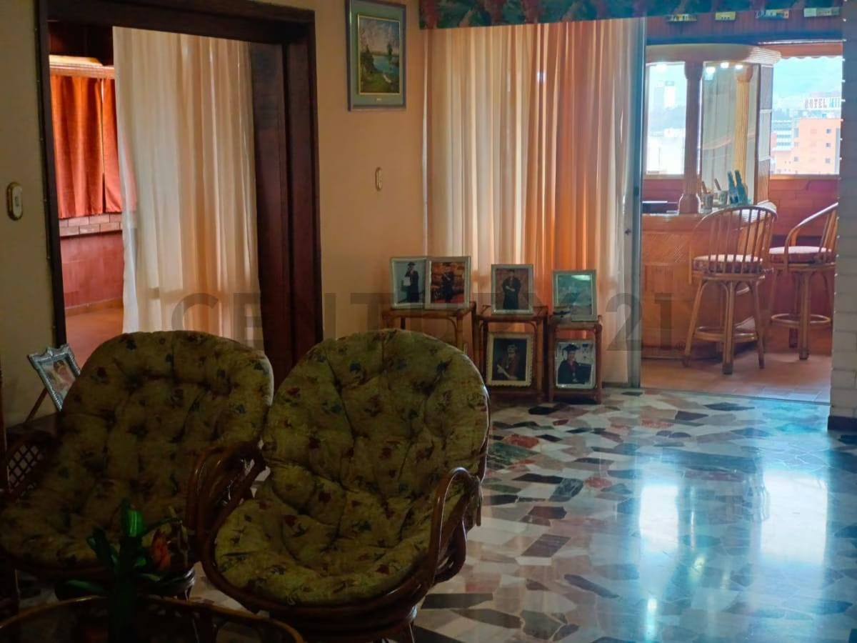 Pent House de 226mts2 en Venta Los Chaguaramos - 4