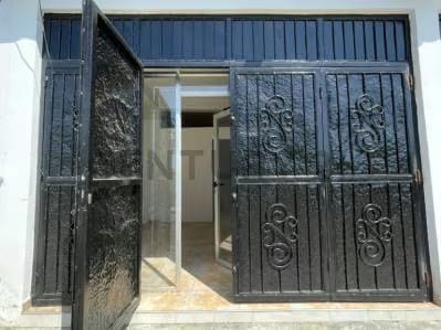 Venta de Locales Comerciales y Casa - 3