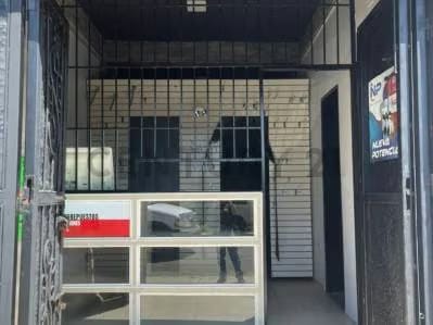 Venta de Locales Comerciales y Casa - 6