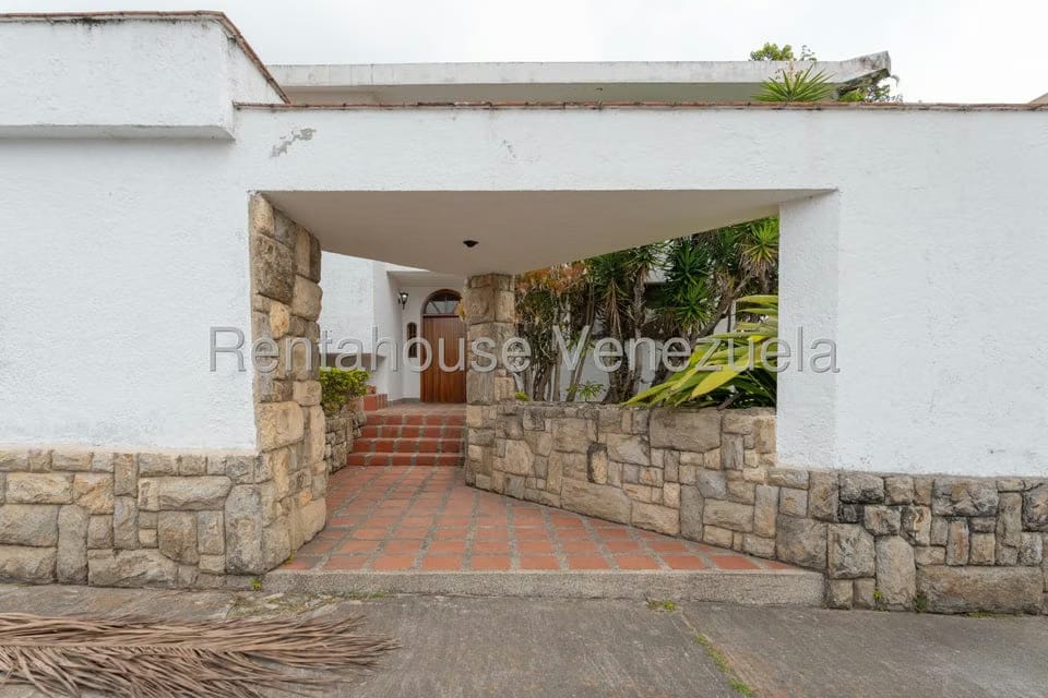 Casa (Duplex) en Venta en Lomas de La Lagunita, Distrito Metropolitano - 3
