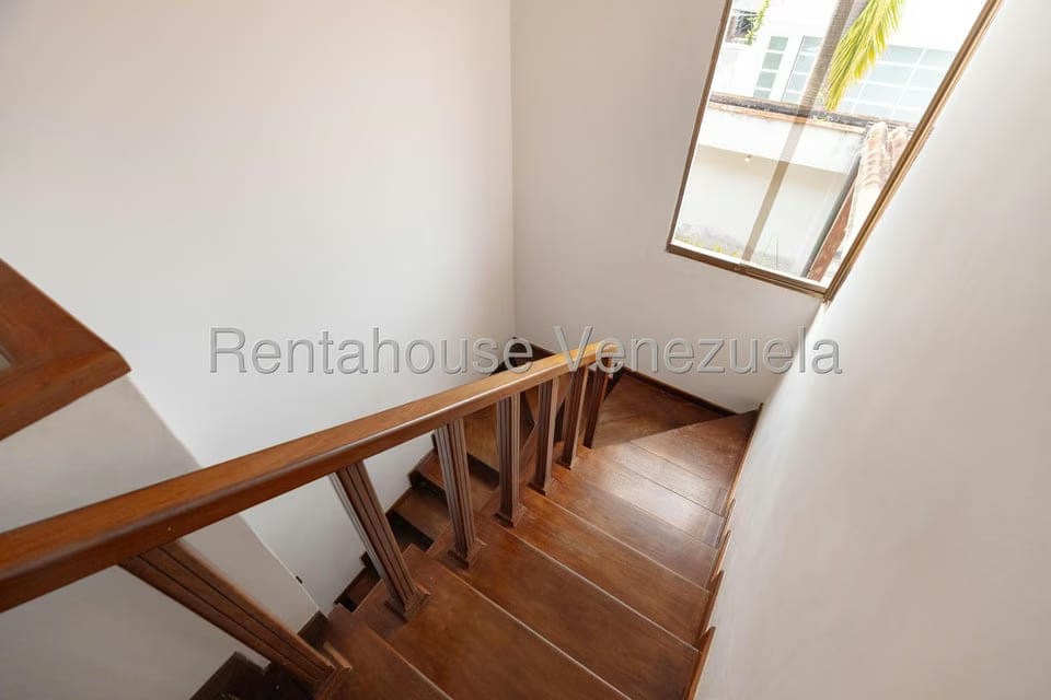 Casa (Duplex) en Venta en Lomas de La Lagunita, Distrito Metropolitano - 27