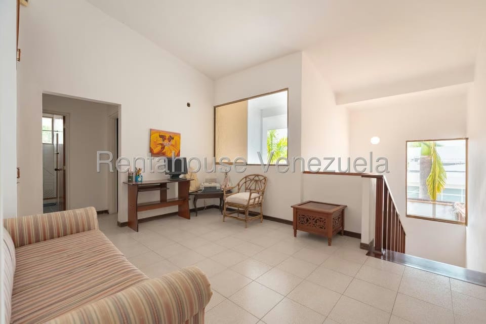 Casa (Duplex) en Venta en Lomas de La Lagunita, Distrito Metropolitano - 28
